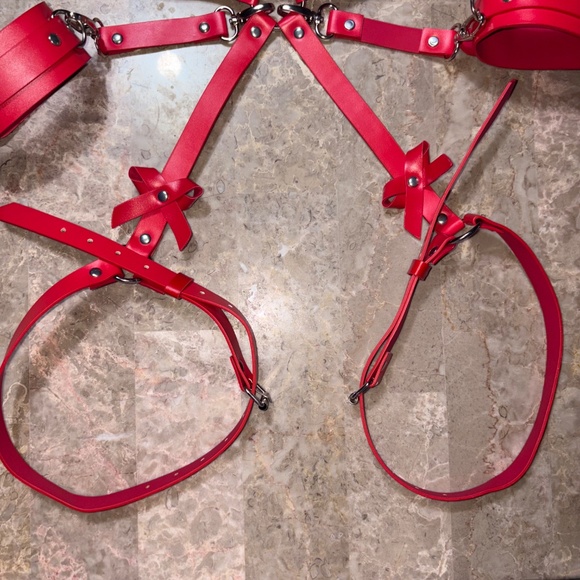 NWOT Body Harness Belt with Handcuffs for Women, Bondage Restraint for Cosplay - Picture 6 of 8